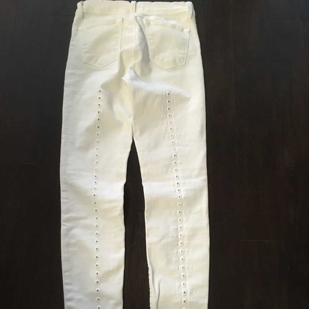 White stretch jeans